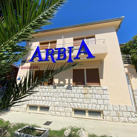 Villas Arbia - Magdalena By The Beach Banjol 외부 사진
