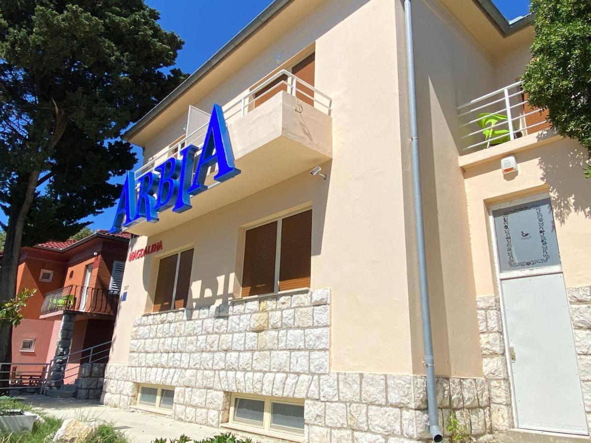 Villas Arbia - Magdalena By The Beach Banjol 외부 사진