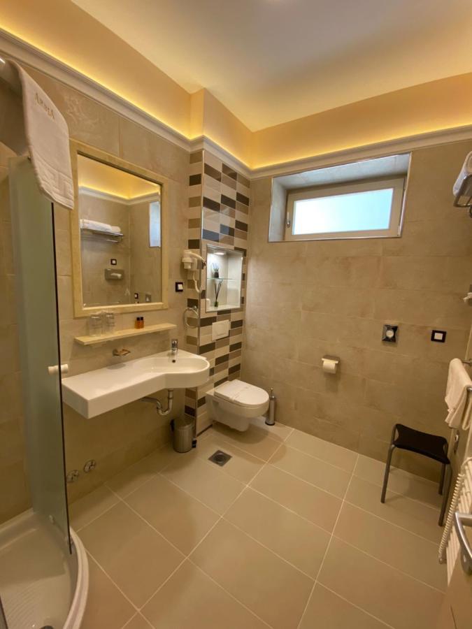 Villas Arbia - Magdalena By The Beach Banjol 외부 사진