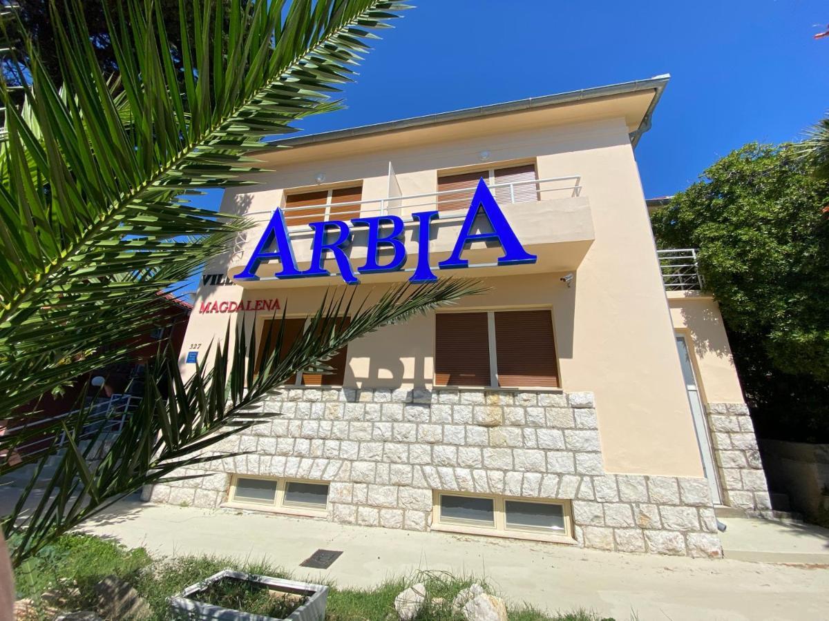 Villas Arbia - Magdalena By The Beach Banjol 외부 사진