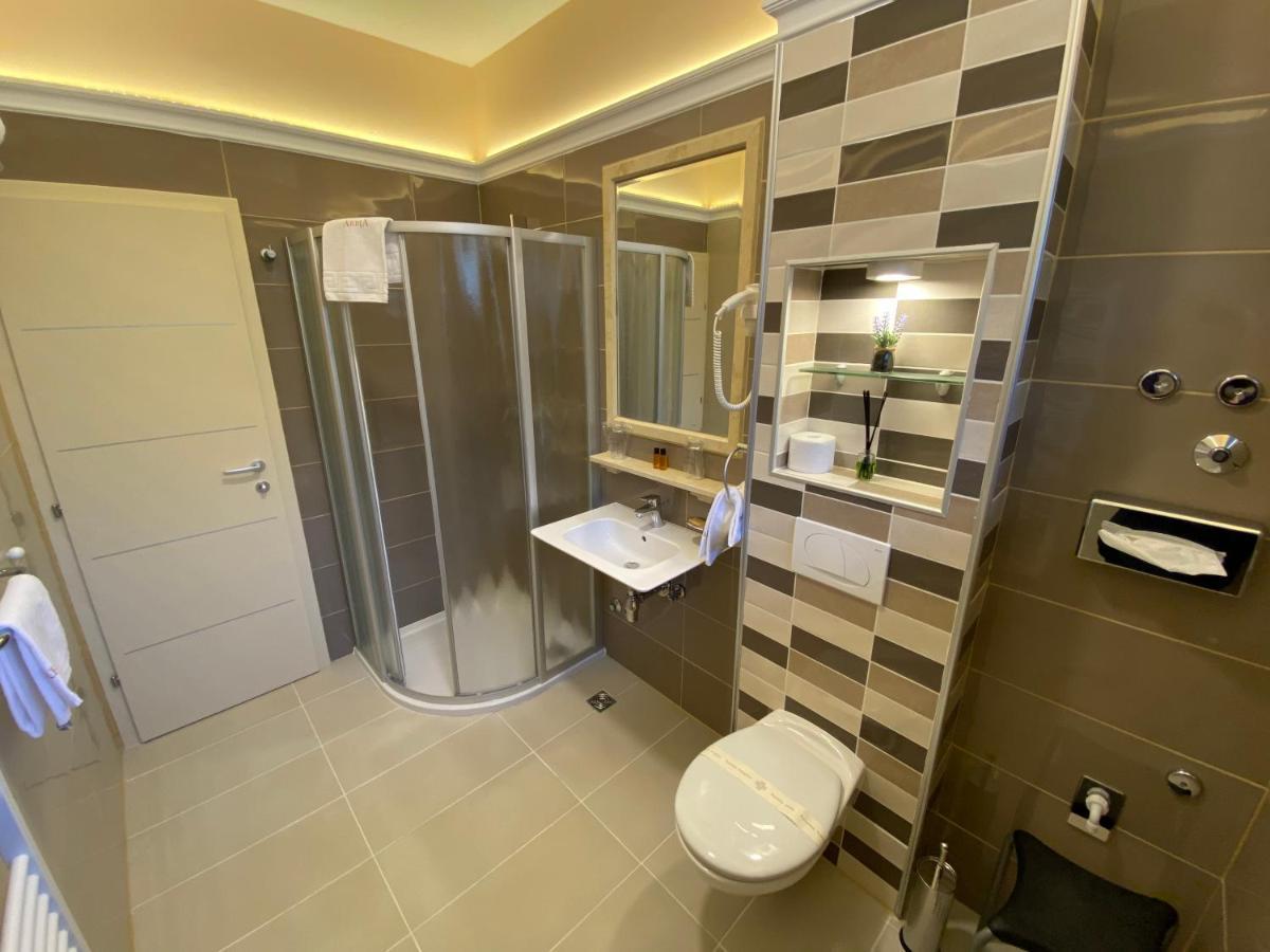 Villas Arbia - Magdalena By The Beach Banjol 외부 사진