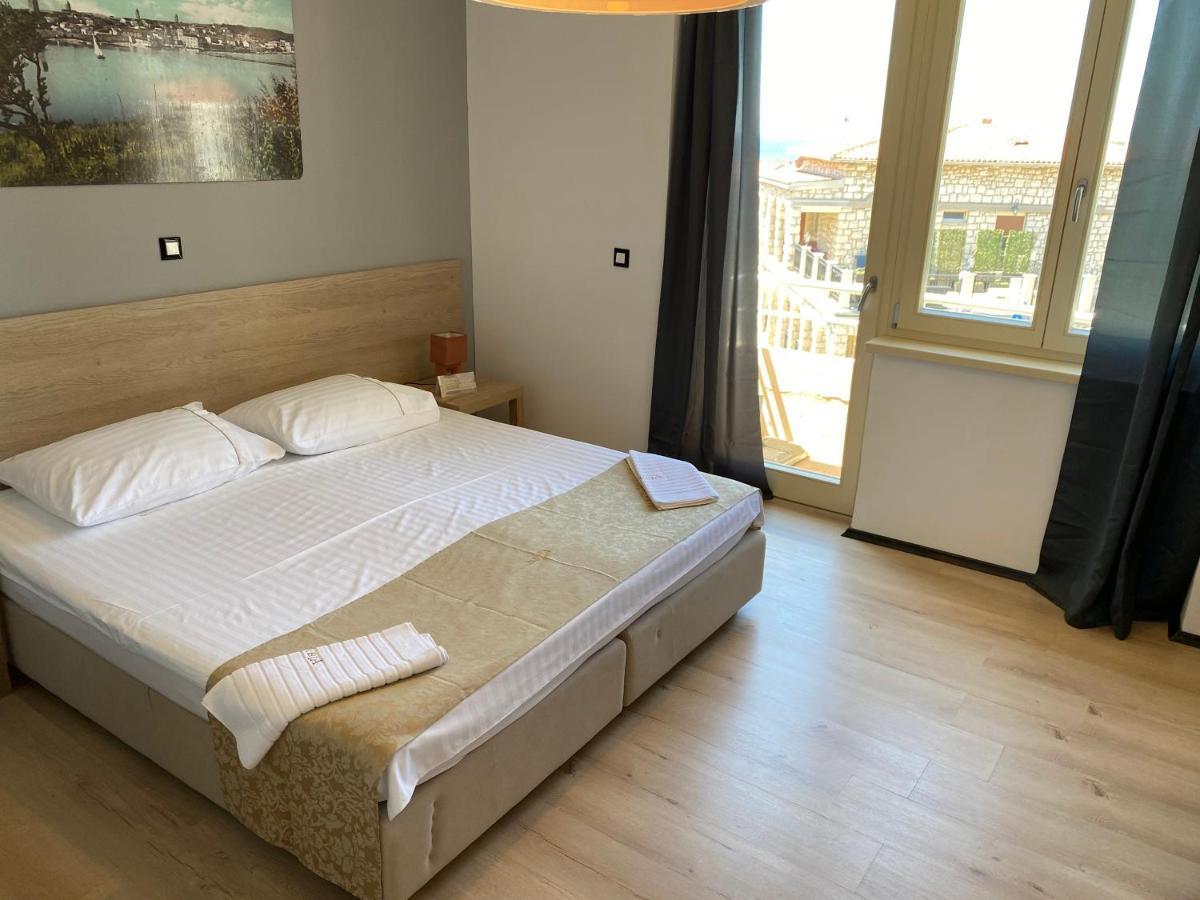 Villas Arbia - Magdalena By The Beach Banjol 외부 사진