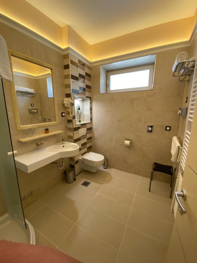 Villas Arbia - Magdalena By The Beach Banjol 외부 사진